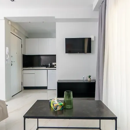 מלון דירות Lighthouse 4*