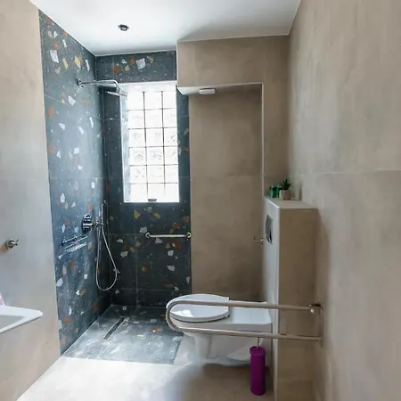 Lighthouse 4* קריופיגי