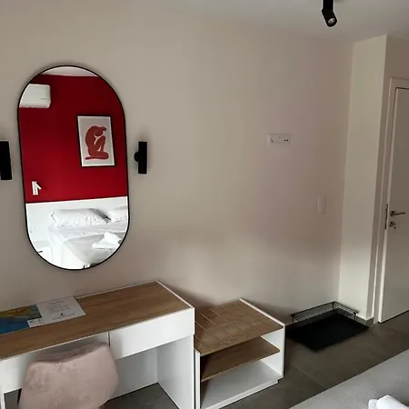 מלון דירות Lighthouse קריופיגי