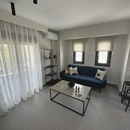 Lighthouse מלון דירות