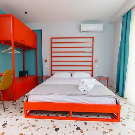 Lighthouse 4* كريوبيجي