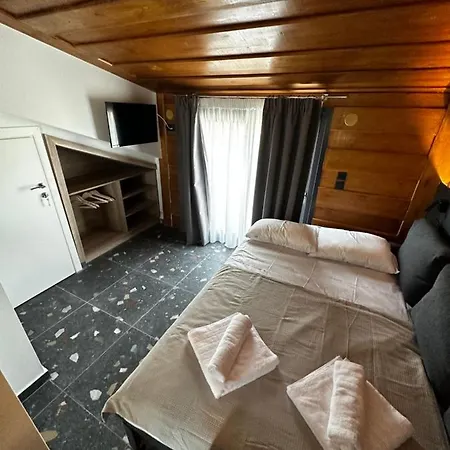 Lighthouse شقة فندقية 4*