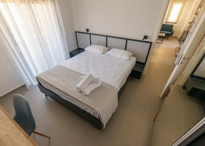 Lighthouse Aparthotel 4*