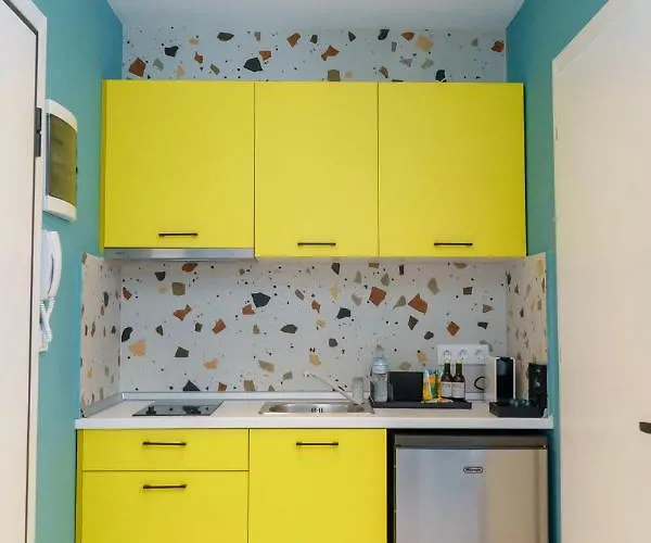 Aparthotel Lighthouse 4*