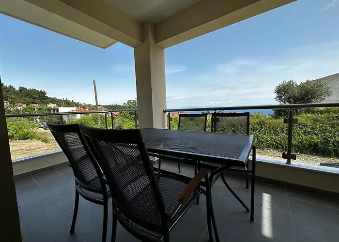 Lighthouse Aparthotel 4*