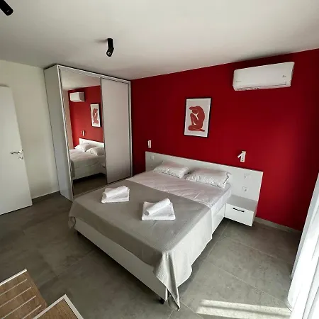 Lighthouse Lejlighedshotel 4*