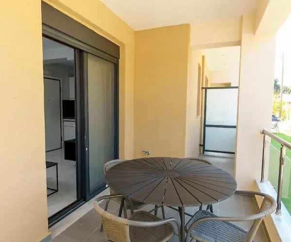 Ξενοδοχείο με διαμερίσματα Lighthouse