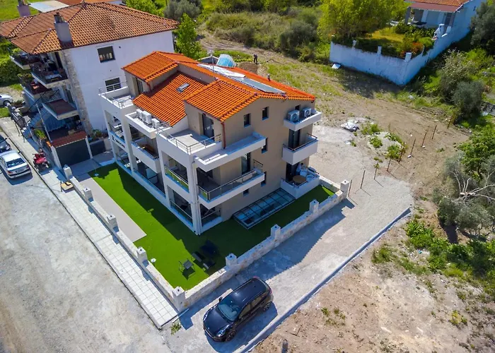 Lighthouse 4* Κρυοπηγή